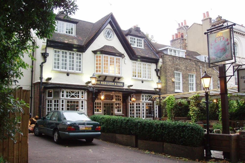 The Red Lion & Sun